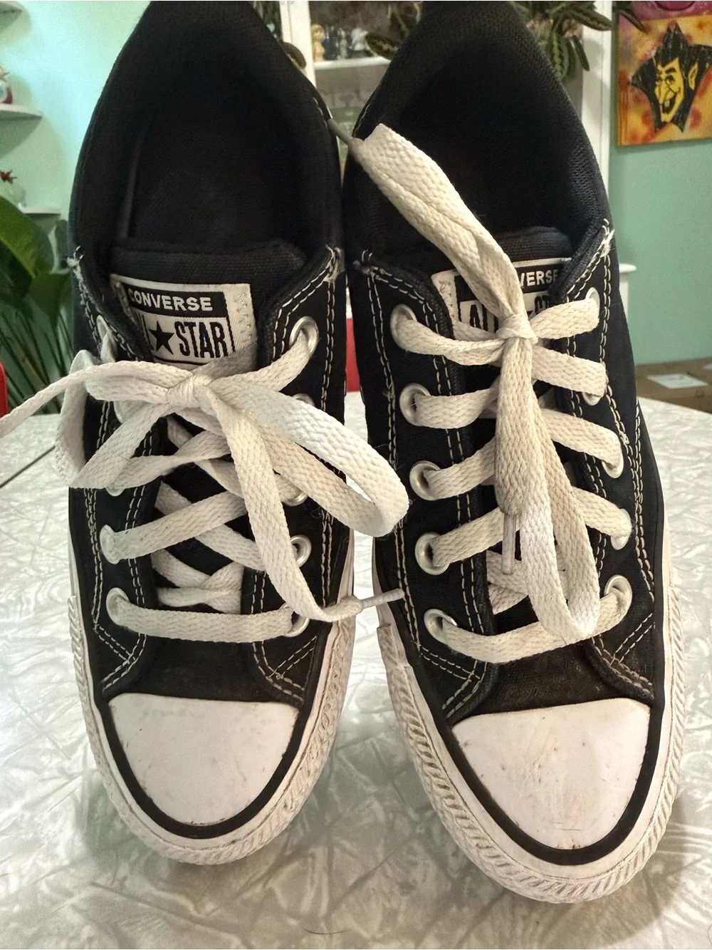 Converse Low Top Sneakers - Black & White